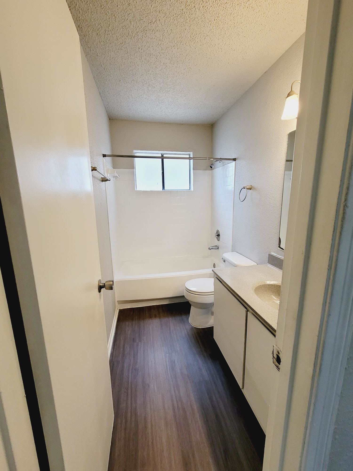 Abode Apartments - 805sqft, 1 Bed 2 Bath - Bathroom