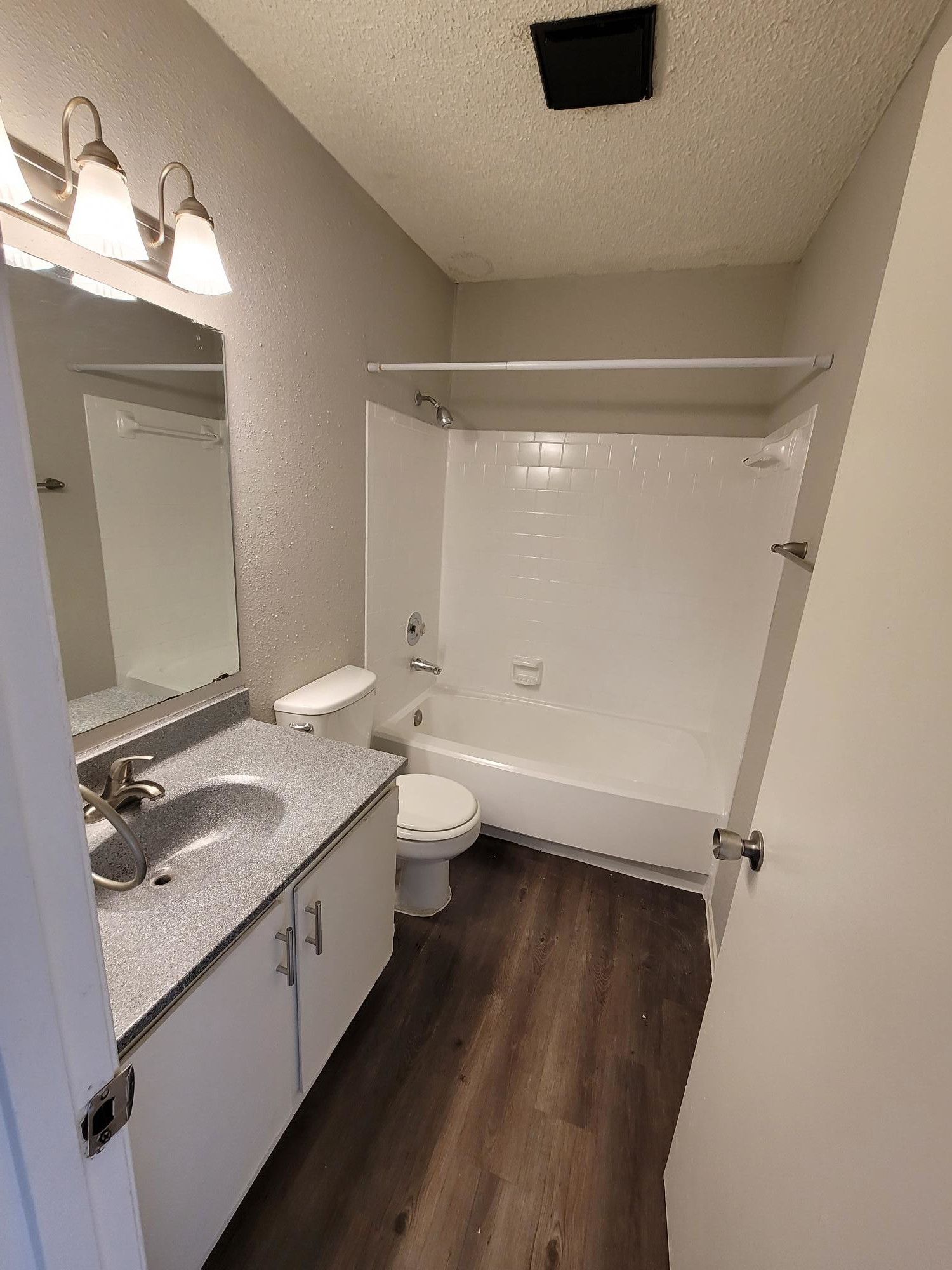 Abode Apartments - 1,024sqft, 2 Bed 1.5 Bath - Bathroom